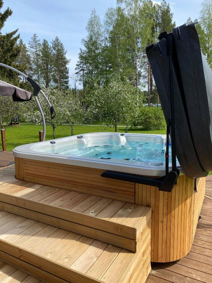 Huhtaniemen Moekkikylae Hotel Veteli Eksteriør billede
